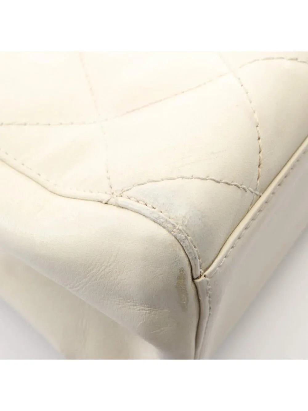 Chanel Tote Quilted White Leather Plastic Chain
